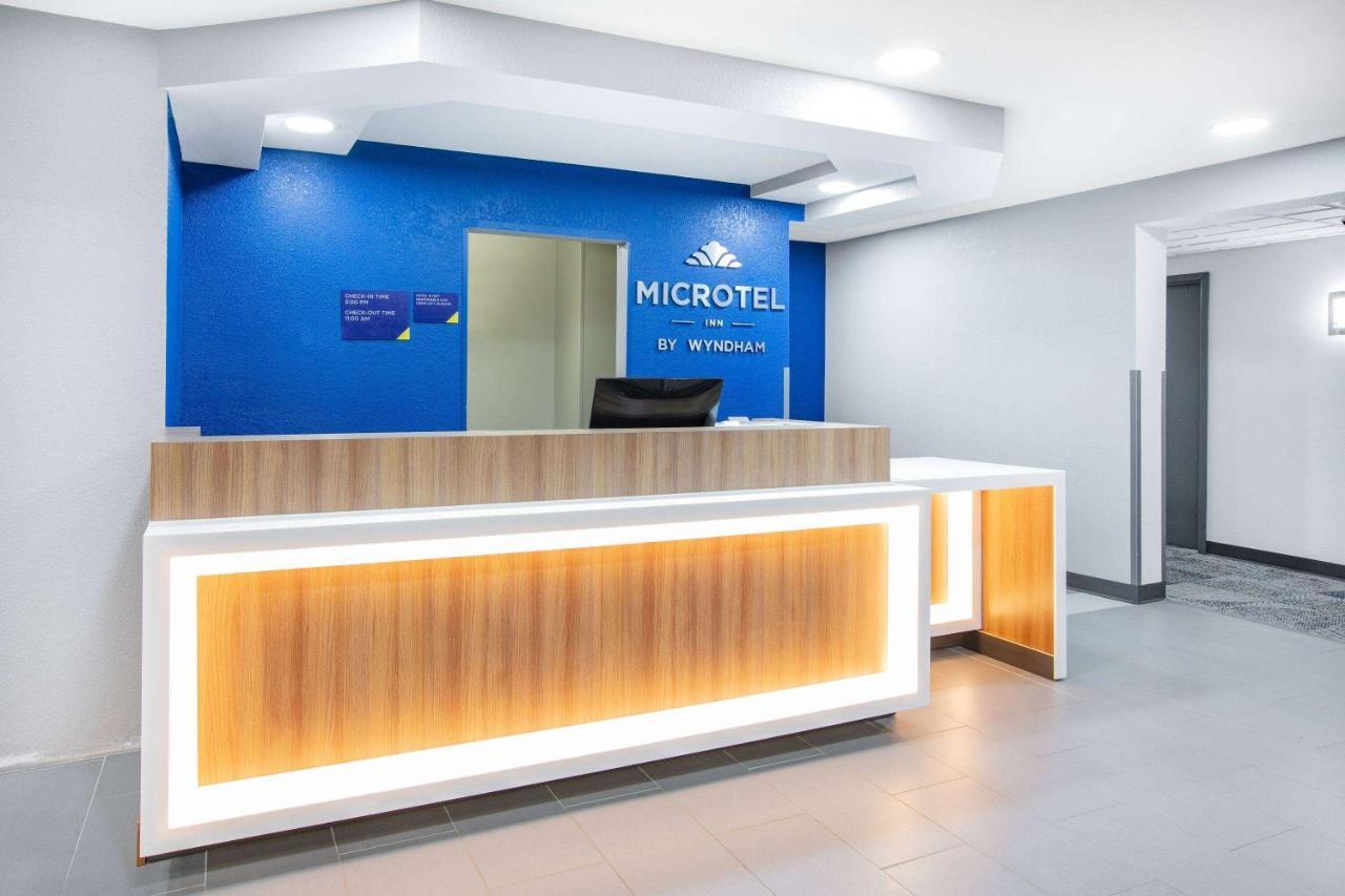 Hotel Microtel By Wyndham 2*